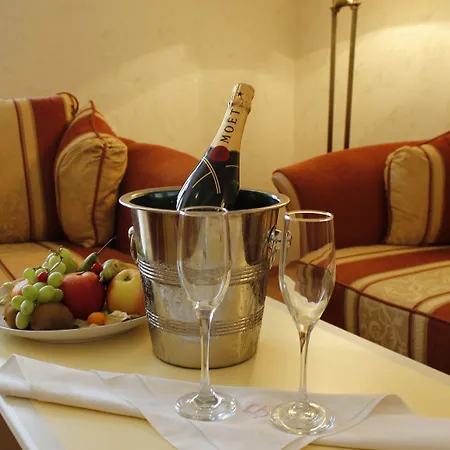 Отель Europa Royale 4*